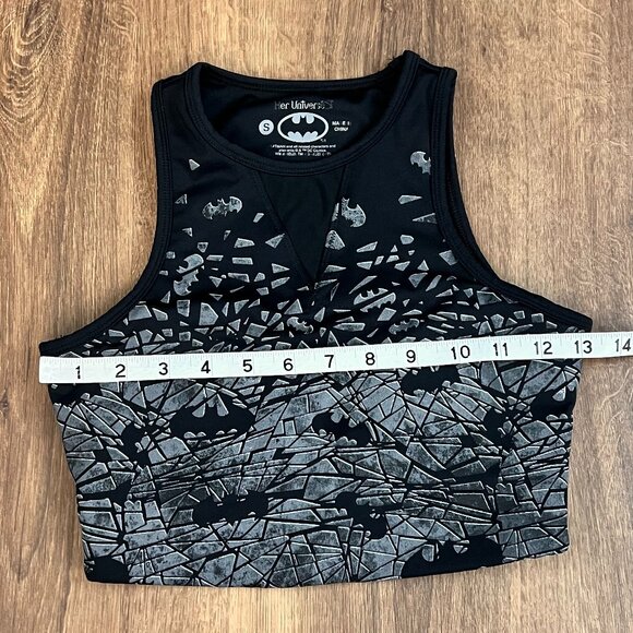 DC by Her Universe Batman Black Sports Bra Workout Sz S - Picture 4 of 7